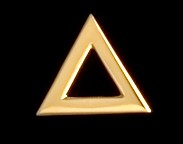 Triangle in 18k gold